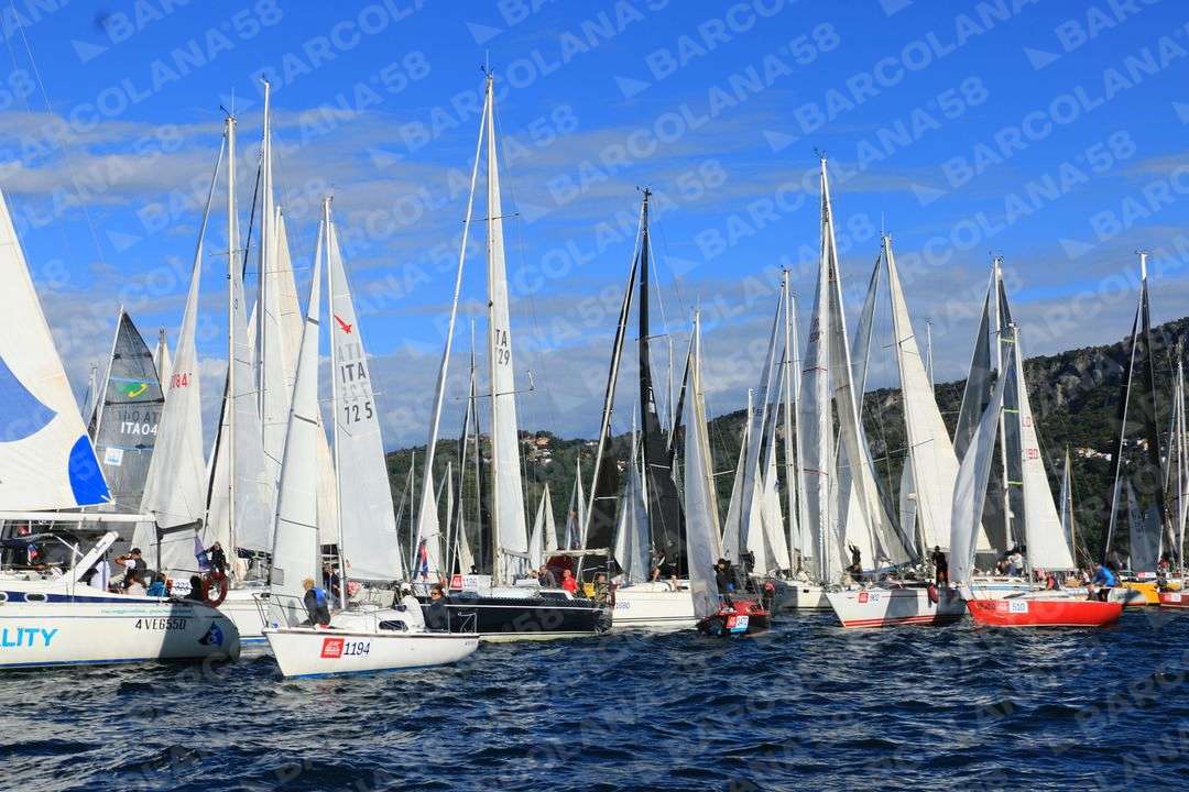 Mascone n° 1194, 0902, 0510, 1186, 0323, 1680, 1472 - immagine 1